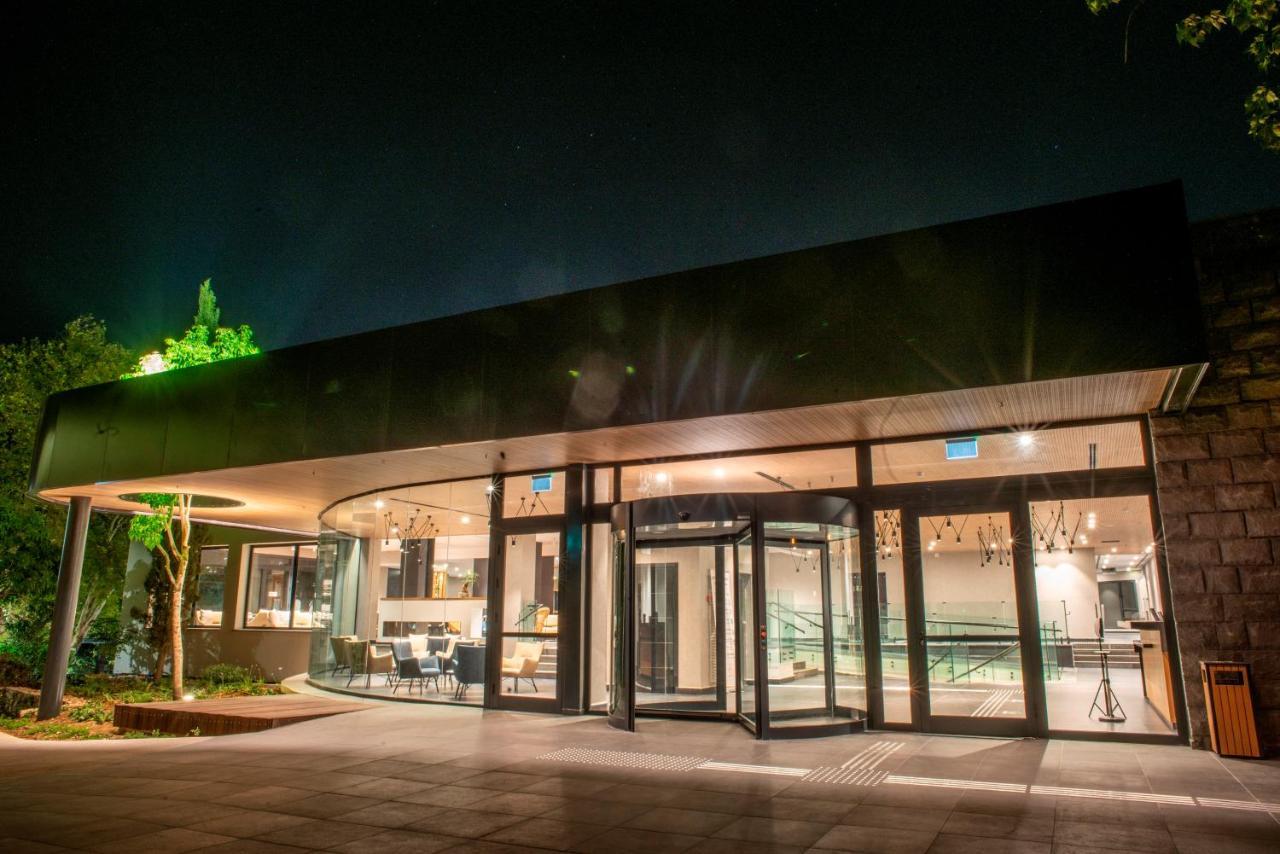Kfar Giladi Hotel エクステリア 写真