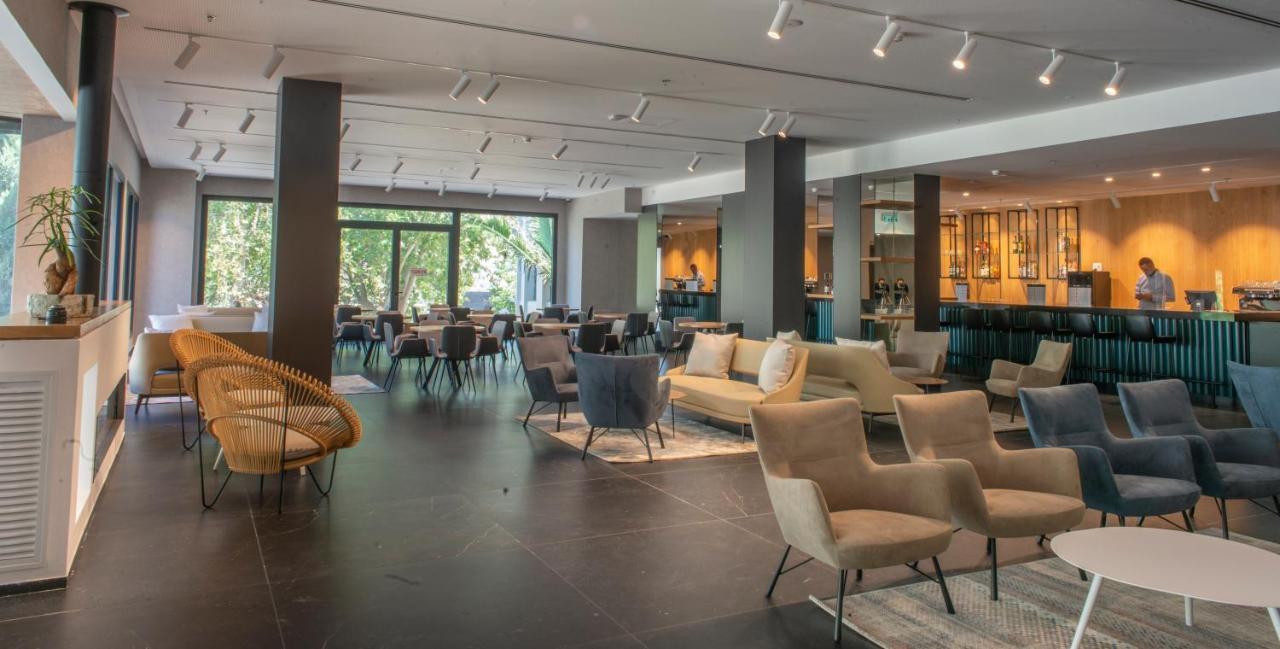 Kfar Giladi Hotel エクステリア 写真