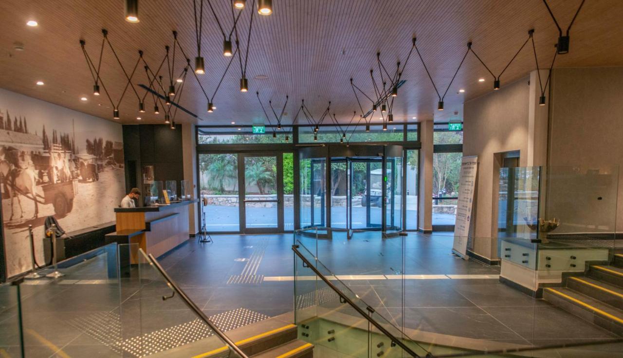 Kfar Giladi Hotel エクステリア 写真
