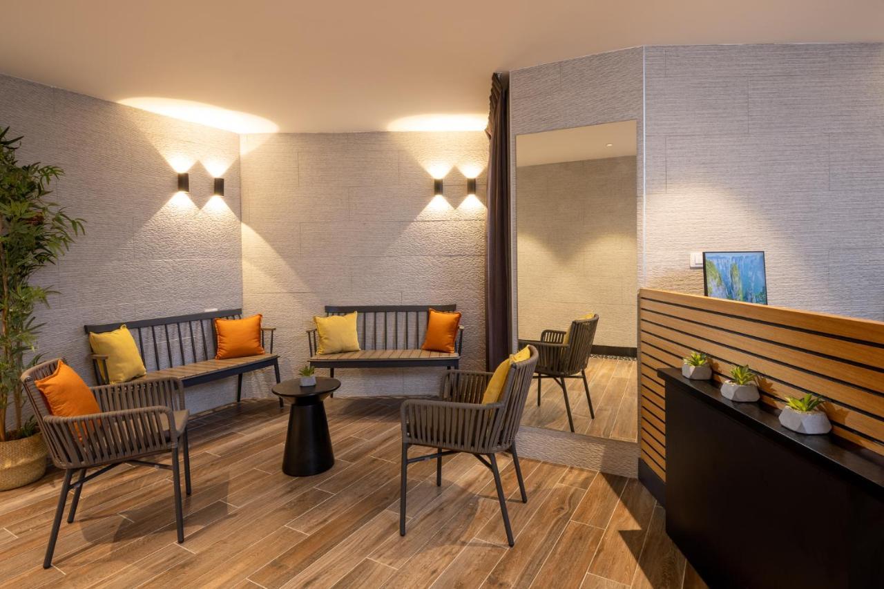 Kfar Giladi Hotel エクステリア 写真