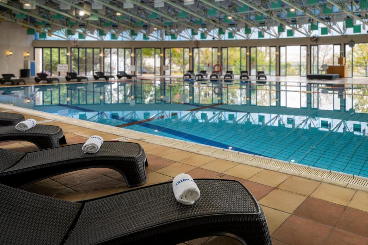 Kfar Giladi Hotel エクステリア 写真