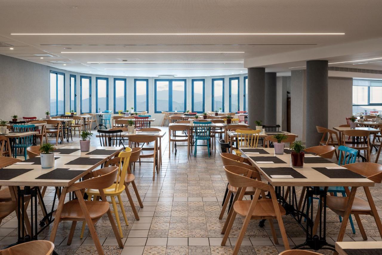 Kfar Giladi Hotel エクステリア 写真