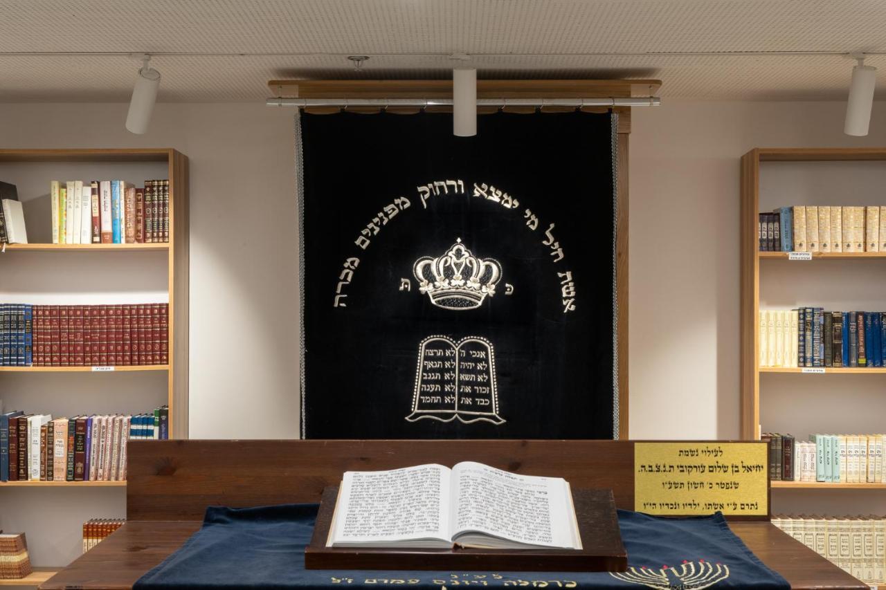 Kfar Giladi Hotel エクステリア 写真